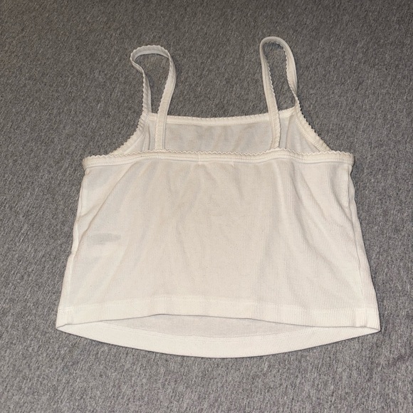 Colsie Cropped Tank - Picture 2 of 3